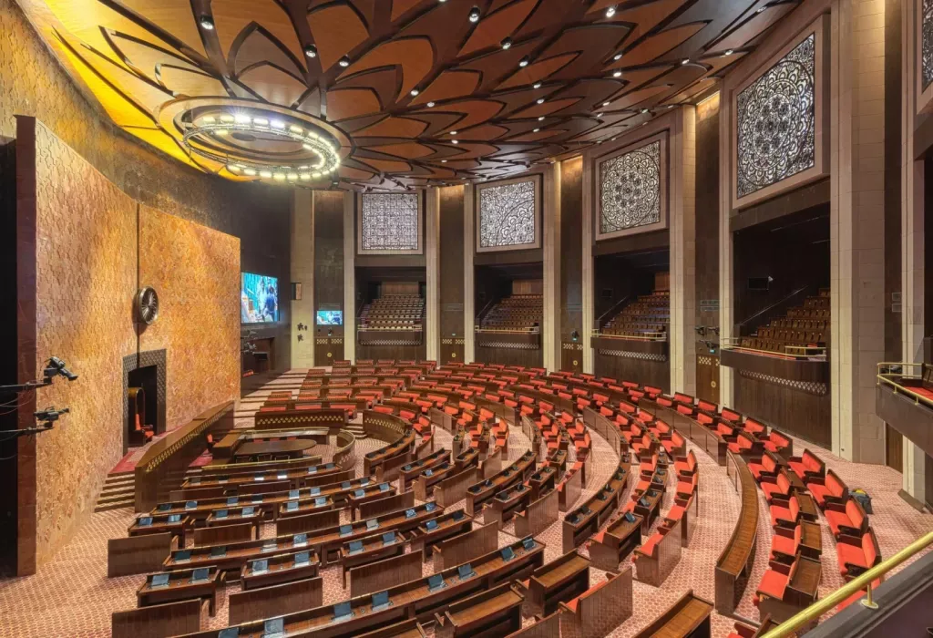 Floating Gallery Image